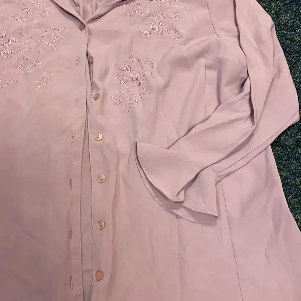 Covington Lavender Embroidered Blouse sz. L
